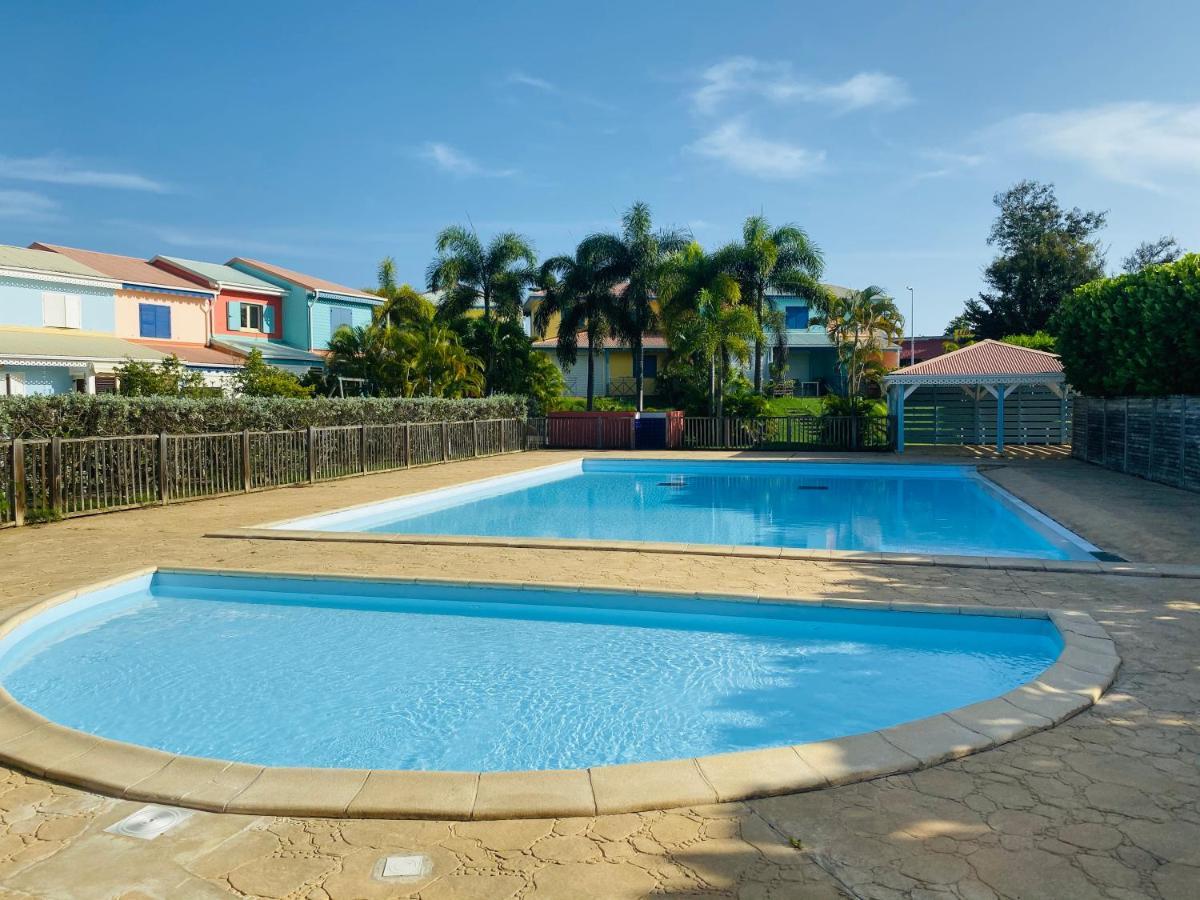 Maison Mitoyenne , Piscine,Citerne, Jardin, Parking, Plage Le Gosier  Exterior photo